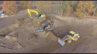 Grond zeven  Hitachi Zaxis 250 LC  Volvo  Earthwork  Gebr Aldenzee Deurne [upl. by Riedel905]