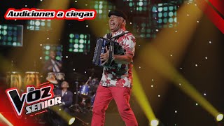 Isidro canta ‘Matilde Lina’ – Audiciones a ciegas  La Voz Senior [upl. by Otrepur]