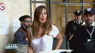 Tacco 12 e jeans aderente lo show di Belen Rodriguez in tribunale  La Vita in Diretta 15052017 [upl. by Boeke]