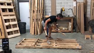 How to dismantle a pallet quickly without power tools in less than 5 min [upl. by Tivad]