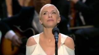 Annie Lennox  Into The West live at the 2004 Oscars [upl. by Eah340]