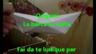 Origami la barca in carta fai da te ludique per occupare la bambini [upl. by Neicul]