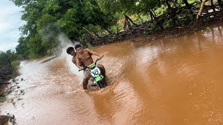 VLOG DE 1 HORA BRUTINHO FAZENDO TRILHA NA MINI MOTO [upl. by Glarum568]