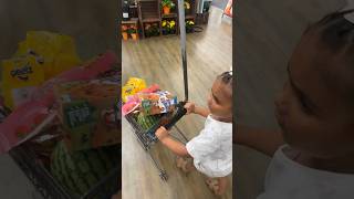 Letting my toddler grocery shop 💕😅 “shopper in training” groceryshopping toddlers fruit shorts [upl. by Vassell]