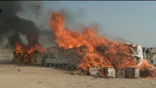 Pakistan autorità doganali distruggono 5000 Kg di hashish [upl. by Pros]