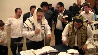 Authentic orthodox Jewish Shabbat service filmed before sundown Happy Minyan LA 111 [upl. by Ohce122]