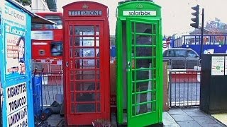 A Londra le tradizionali cabine telefoniche si tingono di verde  hitech [upl. by Zawde]