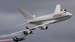 2008 MCAS Miramar Airshow  Boeing 747SP Flyby [upl. by Caryl]