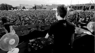 Hardwell Thanks Breda  Sitdown with 25000 at Dancetour [upl. by Akinorev]