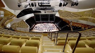 Une visite guidée de la Philharmonie de Paris [upl. by Akimihs]