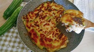 Schiacciata di zucchine in padella ripiena di prosciutto e provola [upl. by Ellesij]