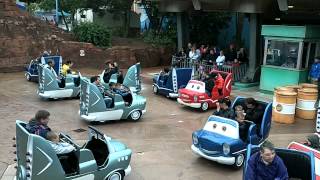 Attraction Cars 4 roues Rallye Disneyland Paris Walt Disney Studios Pixar [upl. by Eremihc]