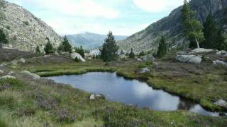 GR10  La grande traversée des Pyrénées [upl. by Fleurette]