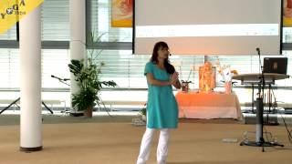 Vegane Ayurveda Ernährung und Therapie mit Julia Lang  Ayurveda Kongress 2014 [upl. by Lessig]