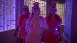 Scream Queens  Temporada 2 intro en español latino [upl. by Mussman]