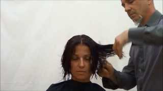 Taglio corto sfilato a forbice  short haircut [upl. by Talia]