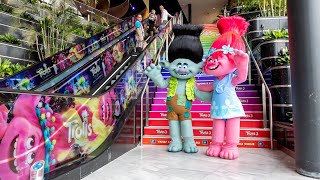 Feestelijke Familiepremière TROLLS 3 IN HARMONIE [upl. by Kealey526]