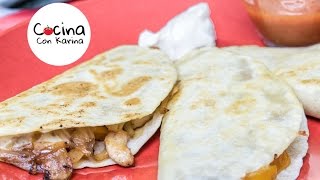 Quesadillas con Pollo [upl. by Verda915]