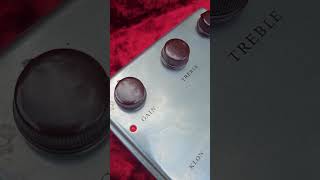 클론 센타우르 노홀스 은장 KLON CENTAUR NOHOLES SLIVER KLON CENTAUR SILVER PEDAL johnmayerjeffbeckbutique [upl. by Ri]