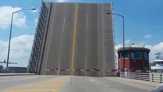 Drawbridge in Green Bay with 2 Ship Horns [upl. by Norvall]