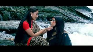 Karayilekku Oru Kadal Dooram Malayalam Movie  Mamtha Gets Scared [upl. by Airotcivairam]