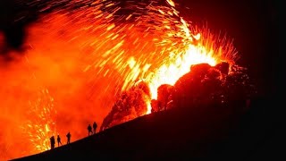 HUGE ERUPTING CRATERS In Iceland Geldingadallur Volcano right now  April 22 2021 [upl. by Nats]