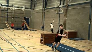 SRO  Freerunning in het basisonderwijs [upl. by Ybanrab]