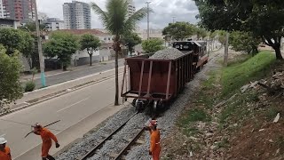 Obras do Trem Rio Minas em Três Rios  RJ efetuando descarregamento de Lastro ao Longo da Via Férrea [upl. by Wesla]