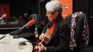 Joan Baez en live  Last leaf [upl. by Renrut]