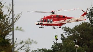 Rettungskräfte evakuieren Hochwassergebiete in Norditalien [upl. by Lafleur749]