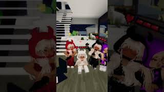 Attenzione guardate quel diavolo nero roblox love [upl. by Opal]