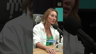 Claudia Bartelle falou sobre viver a vida além das distrações [upl. by Ivon]