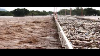 Coyuca de Catalán antes y durante la inundacion Puente Miguel Aleman [upl. by Ahsinit]