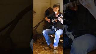 Musik im Hühnerstall mit Gitarre  quotEierschneiderquot Armin Küpper hühnersong chicken blues [upl. by Clarine626]