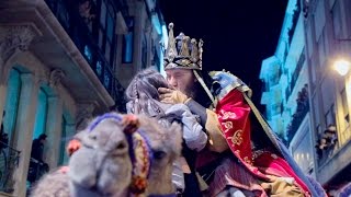 Reyes Magos en Alcoy Alcoi Ciutat del Nadal 2017  La Navidad en Alcoy  Christmas Parade in Spain [upl. by Elleimac937]