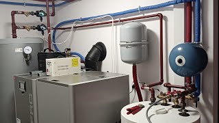 Montaż kotłowi na pellet z kotłem Defro Gamma 10kw hydraulik plumber plumbing [upl. by Lahcym]