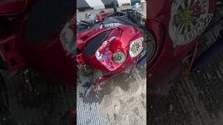 Bikers sufren aparatoso choque tras evadir pago de caseta en la México  Cuernavaca shorts [upl. by Mot]