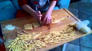 Come fare i Fusilli Spiralati col ferretto  Il Bianco in Cucina [upl. by Aubree]