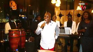 Sir Shina Peters Surprises Dele Momodu with Powerful Performance Shutdown Lagos [upl. by Ayotan]