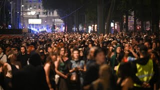 Tag der Arbeit Walpurgisnacht in Berlin verläuft weitgehend friedlich [upl. by Yriek]