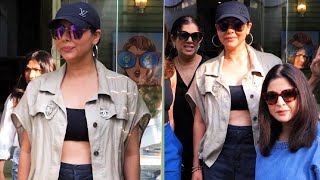 Gauri Khan Flaunts Her Abs In Crop Top Leaving Restaurant With Friends [upl. by Nnoved]