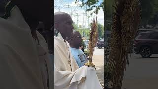 Adoration Saint Sacrément Père Patrick Apostolat Haïtien de Boston La Salette 2024 saintpeter [upl. by Bury944]