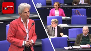 FDPFrau trägt im Bundestag vor was AfDAbgeordnete während Debatte tuscheln [upl. by Euqnomod]