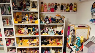 Brand new shelf in my doll room [upl. by Ennahtebazile]