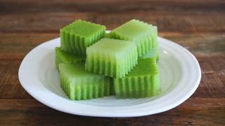 Pandan Jelly With Coconut Milk AgarAgar Pandan [upl. by Aneele389]