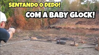 ATIR4NDO COM A PISTOLA GLOCK G28 Baby Glock [upl. by Dnomzed75]