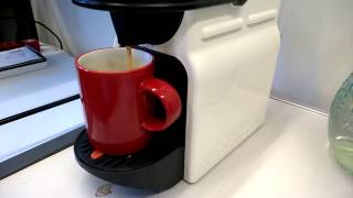 Turmix Nespresso coffee machine vibrates so much that cup slides off tray McGyver tip  solved [upl. by Lyell]