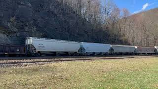 Triple Train Meet at Horseshoe Curve NS 39Q meets 24W and 294 on Horseshoe Curve on March 16 2024 [upl. by Kym50]