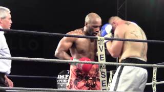 Gala de boxe de JeanMarc Mormeck à AulnaysousBois  Freddy Kemayo contre David Spilmont 1 [upl. by Elac]