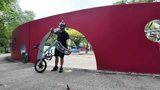 Folding and Unfolding a Gen 3 Birdy bike with Lewis [upl. by Sedruol]